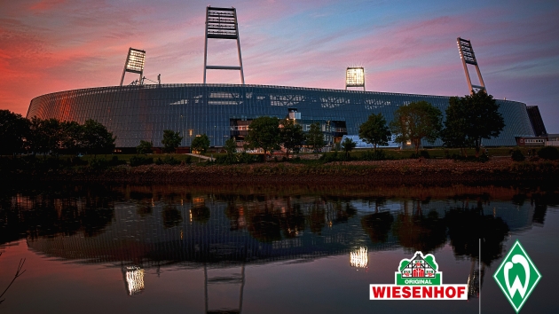 Weserstadion bleibt Weserstadion: Sponsoren werden Flutlichtpartner - Soller Fotografie